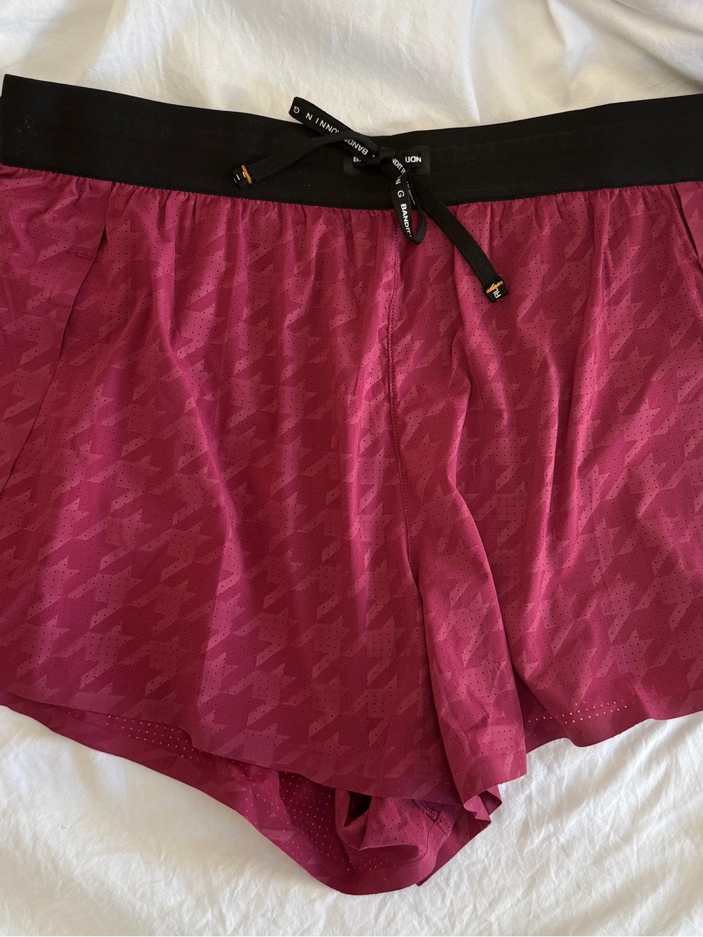 Bandit Running - Women’s Vento 3” Split Short Berry Size L